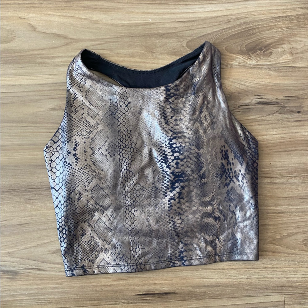MONO B sports bra